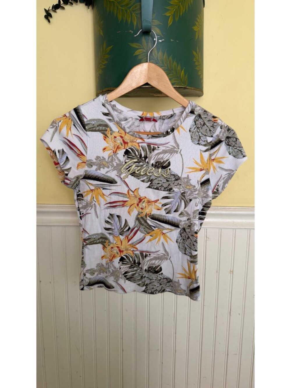 Guess Womens Floral Tropical Print Ribbed Short Sleeve T-Shirt Size M